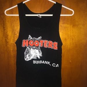 🦉Hooters Tank Top🦉